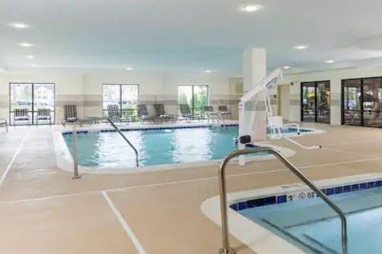Hampton & Philadelphia Montgomeryville