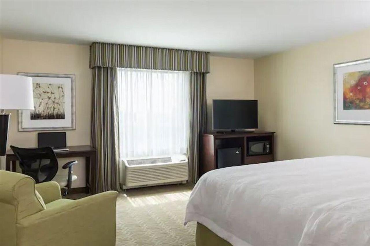 Hampton & Philadelphia Montgomeryville