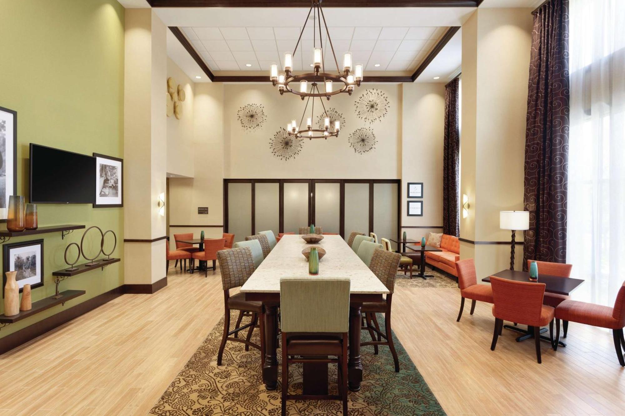 Hampton & Philadelphia Montgomeryville North Wales